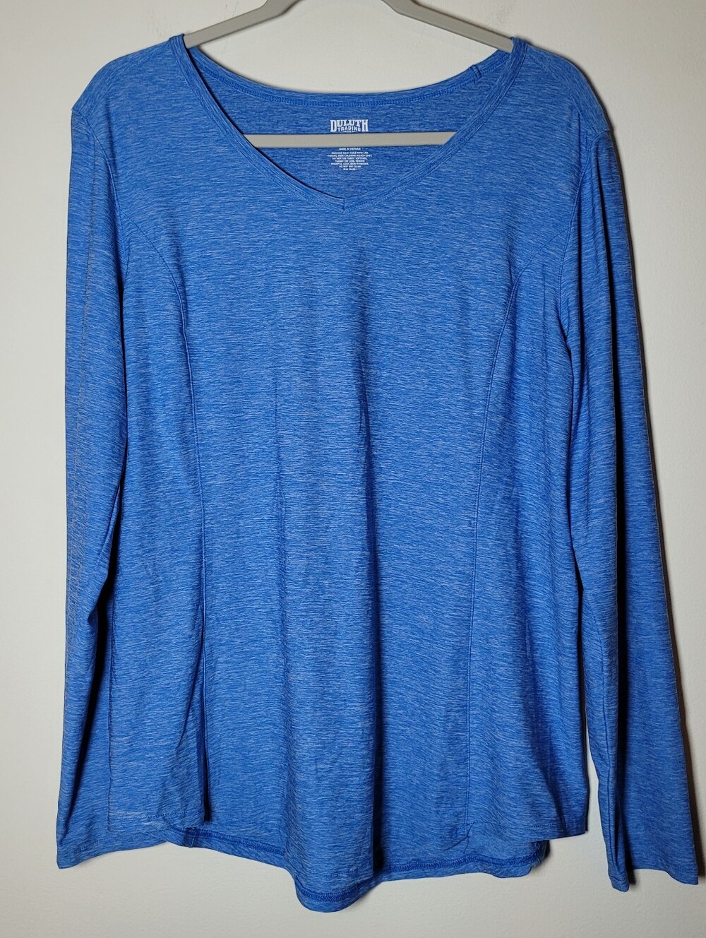 Duluth Trading Co Blue Heathered Long-Sleeve V-Neck Top Garden NWOT